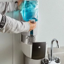 Rubbermaid FG750138 Autofoam 1100 ML White / Black Pearl Automatic Hands-Free Soap Dispenser 7 Rubbermaid FG750138 Autofoam 1100 ML White / Black Pearl Automatic Hands-Free Soap Dispenser -GOJO Sale Online 1931219