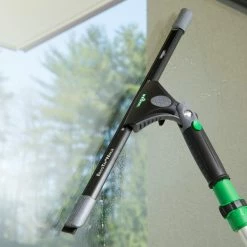 Unger® Unger AC450 18" ErgoTec Ninja Replacement Aluminum Squeegee Channel