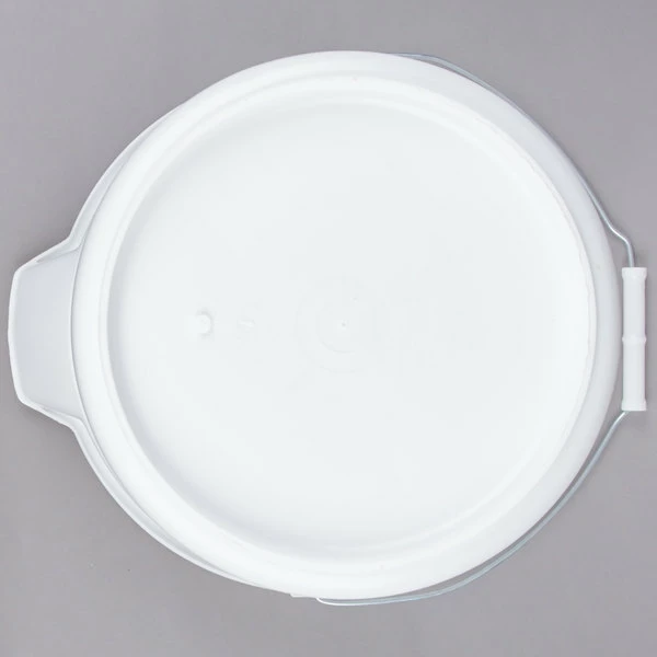 Continental 8114WH Huskee 14 Qt. White Round Utility Bucket 4 Continental 8114WH Huskee 14 Qt. White Round Utility Bucket - Image 4